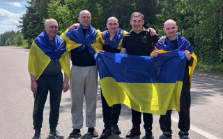 Україна повернула з полону сімох цивільних, яких Росія утримувала з 2022 року, відео