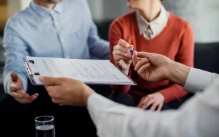 Коли присутність свідків при посвідченні заповіту є обов’язковою: розбір практики Верховного Суду