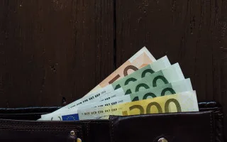 Заручники макроекономіки: НБУ не планує швидкого збільшення лімітів для українців за кордоном