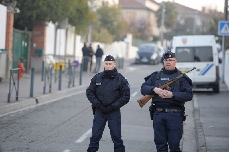 Во Франции задержали супругов, подозреваемых в подготовке теракта